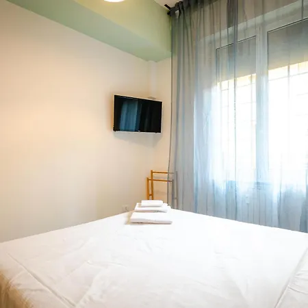 Residenza Marconi 아파트 *